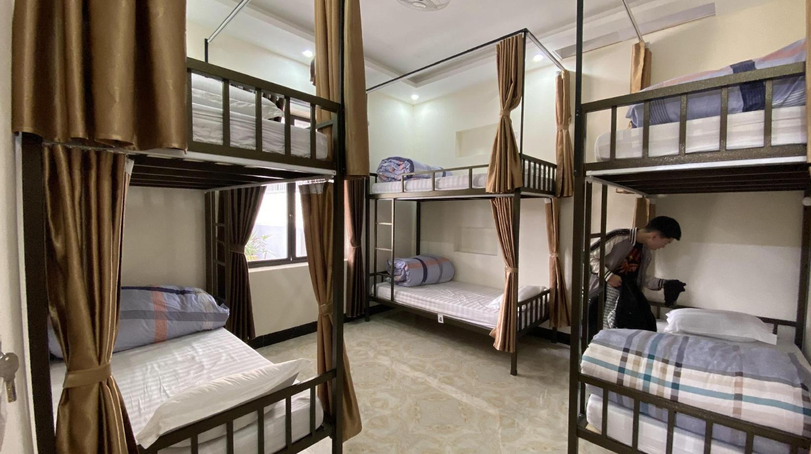 1 Person in 6-Bed Dormitory - Female Only - Bed