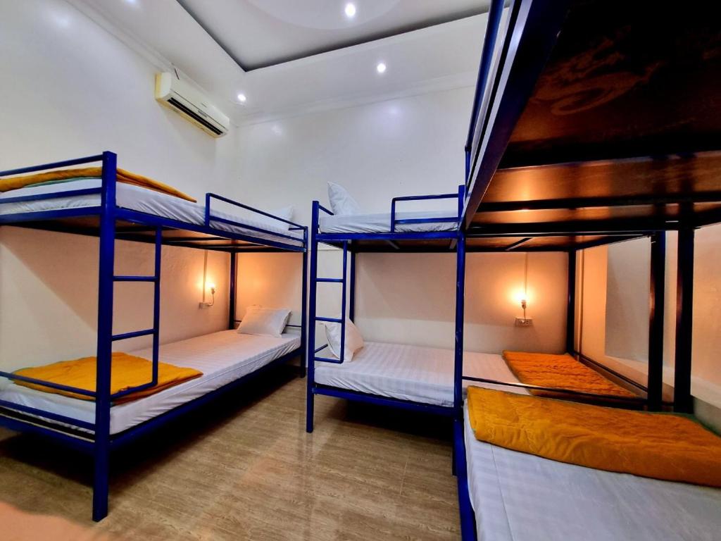 Bed in 6-Bed Mixed Dormitory Room