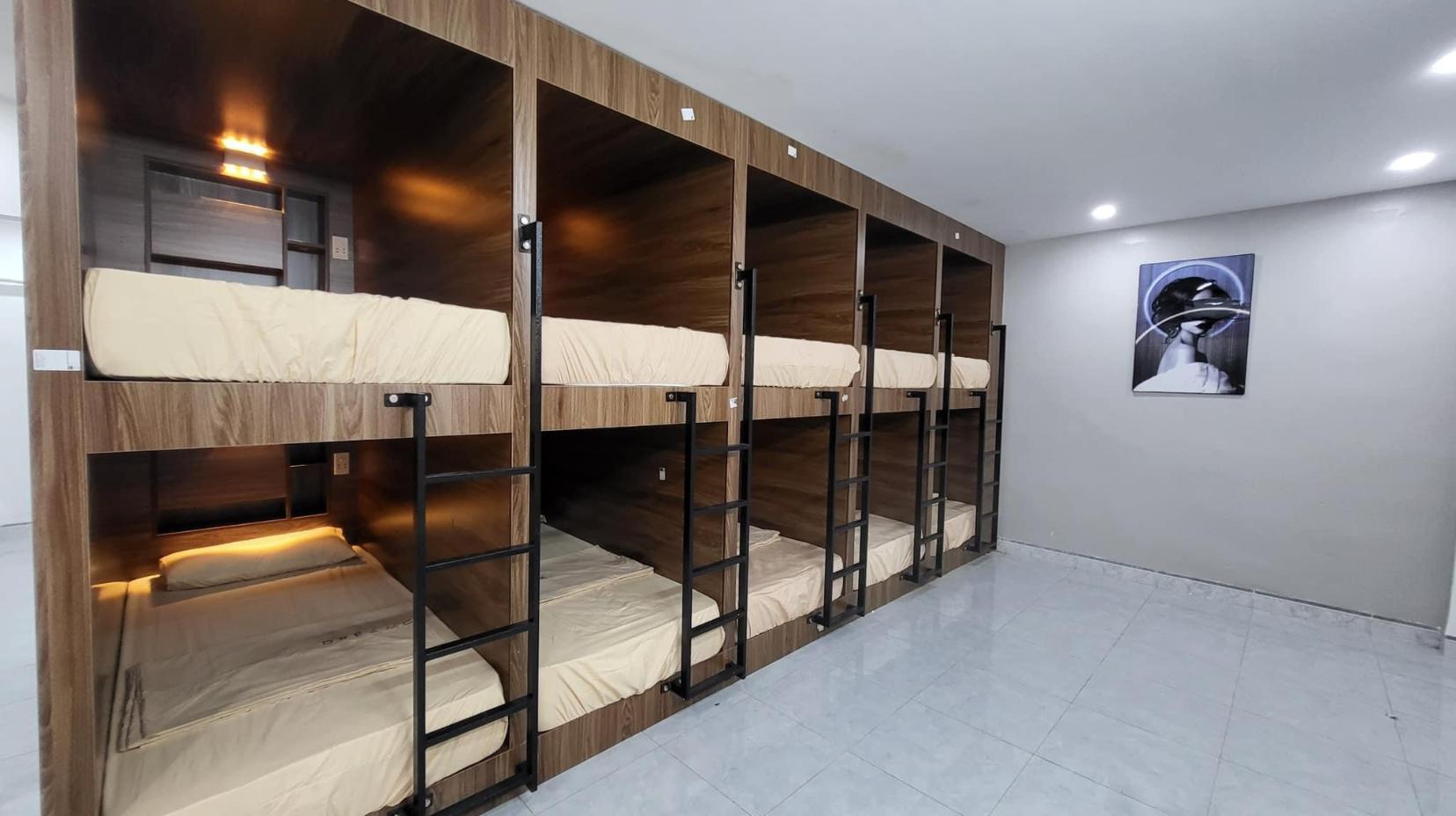 Dormitory Room - Mixed - Bed