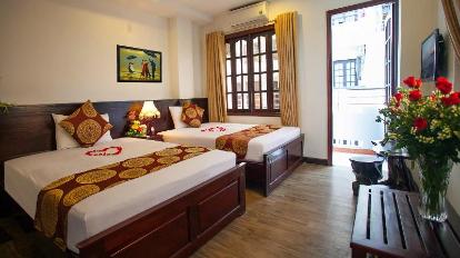 Deluxe Twin Room with Balcony and City View