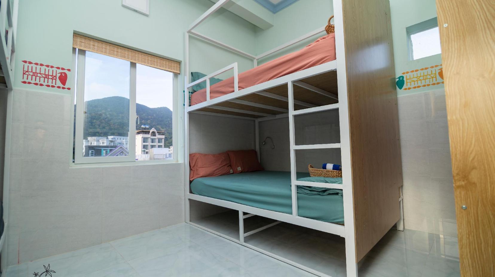 2 People in 6-Bed Dormitory - Mixed