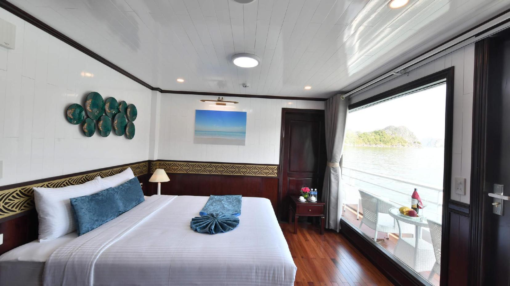 Premium Deluxe Cabin with Private Balcony - 2 Nights 3 Days - Room plan