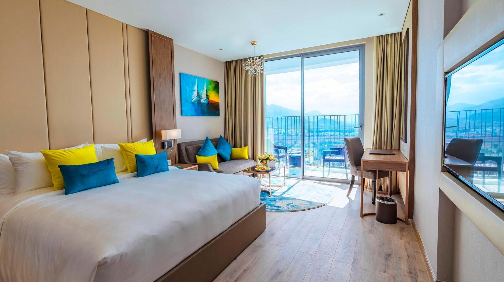 Premium Sea View Family Suite with Balcony