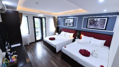 Family Suite with Balcony