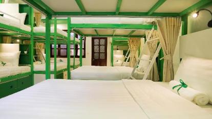 1 Person in 10-Bed Dormitory - Mixed - Bedroom