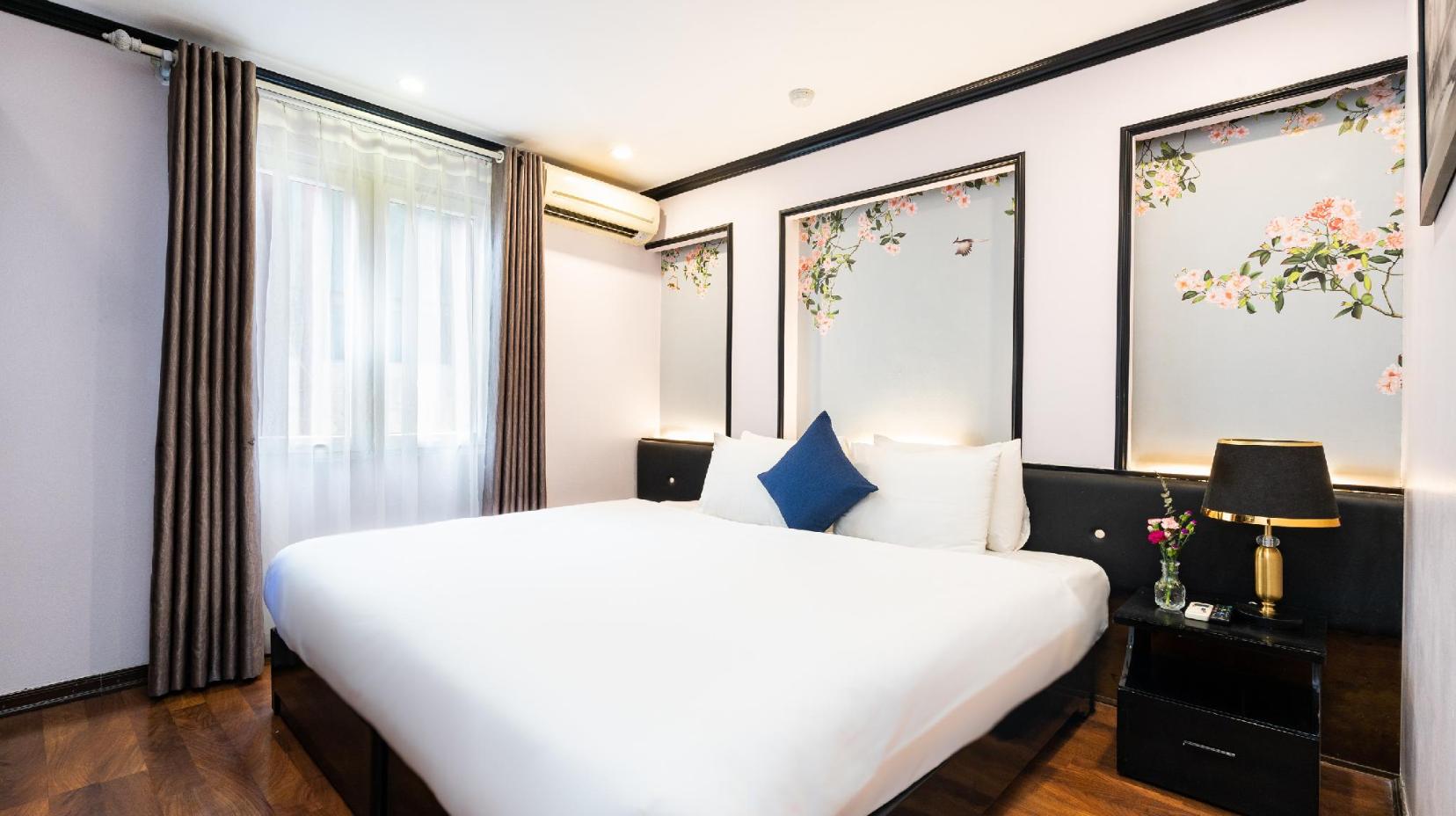 Deluxe Double or Twin Room - Bed