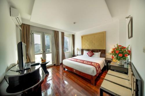 Deluxe Double Room with Balcony