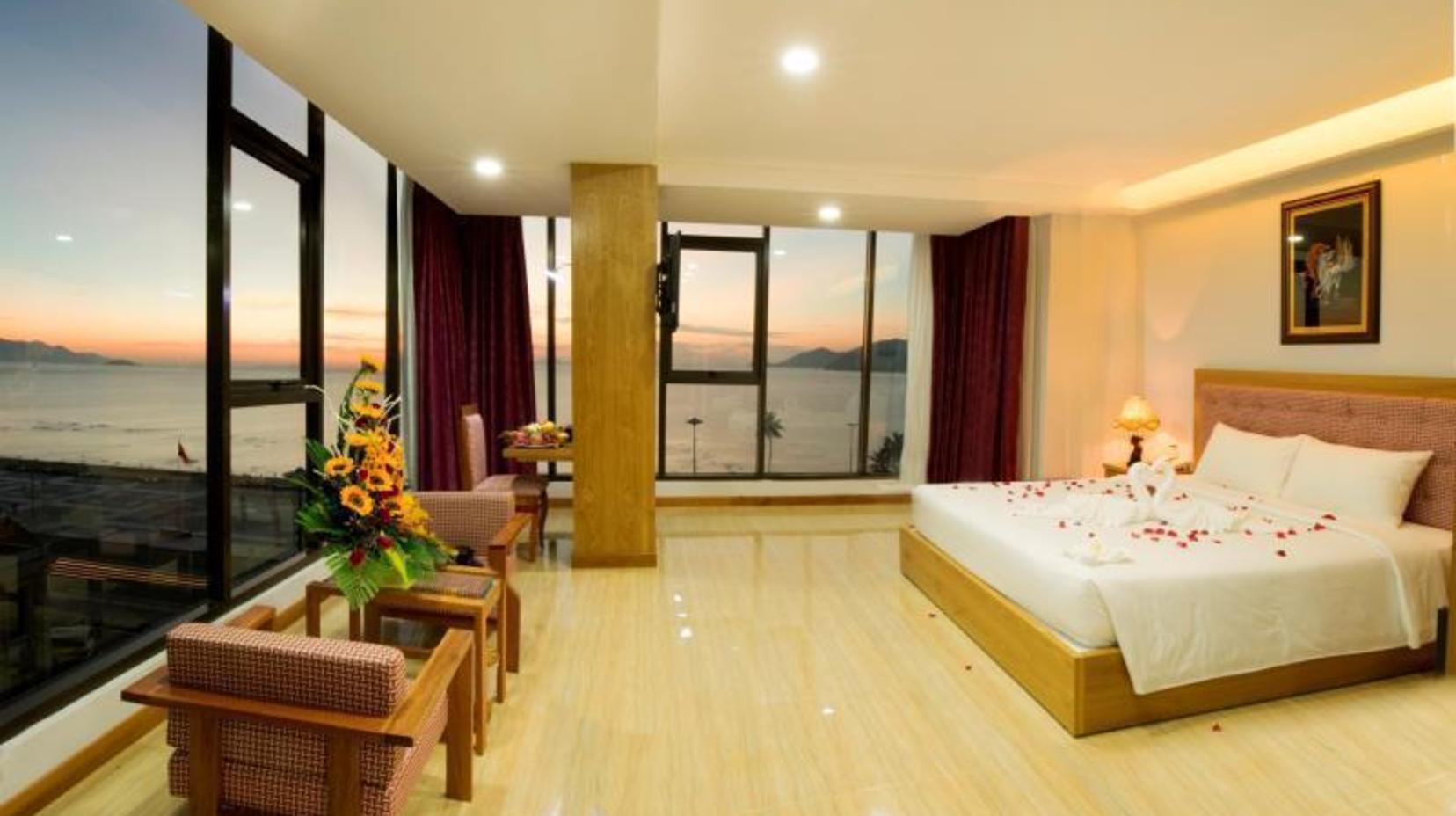 Executive Suite Ocean View - Bedroom