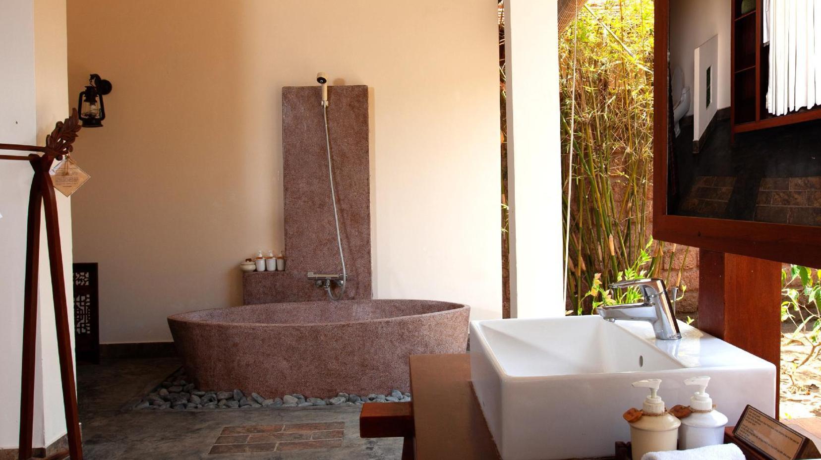 One Bedroom Pool Villa - Bathroom