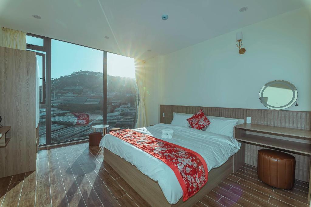 Double Room with Mountain View