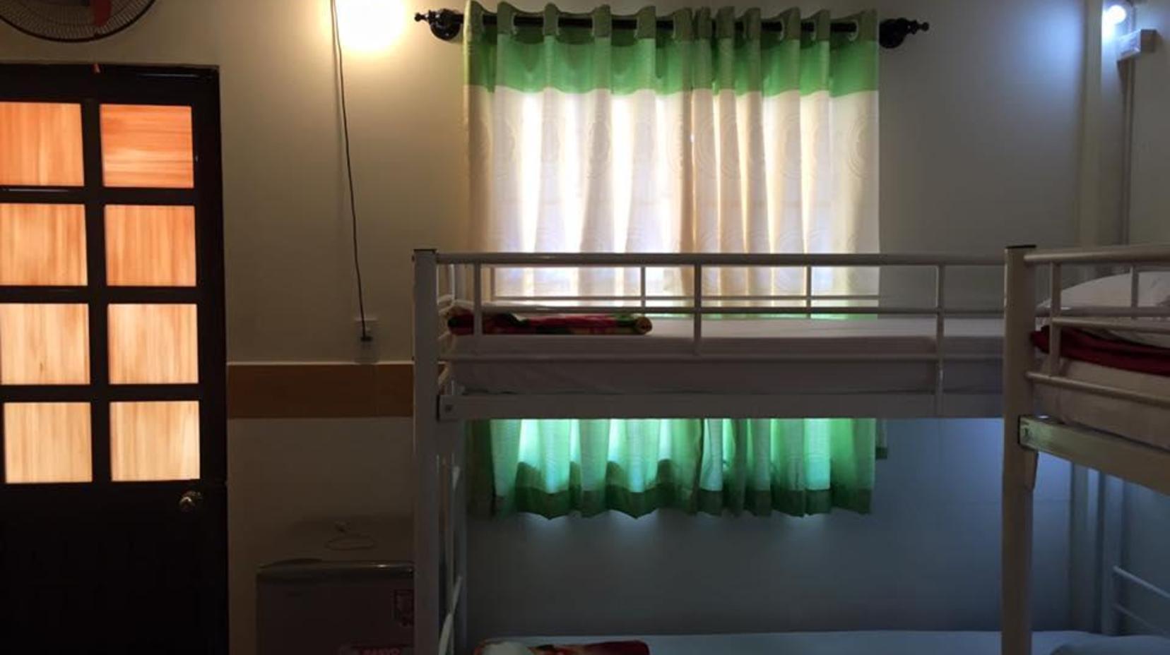 1 Bed in 6-Bed Dormitory