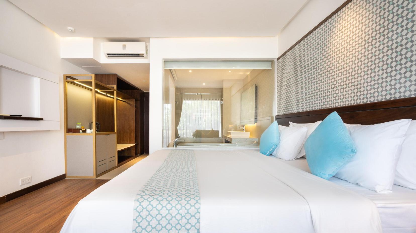 Deluxe Ocean View - Bed