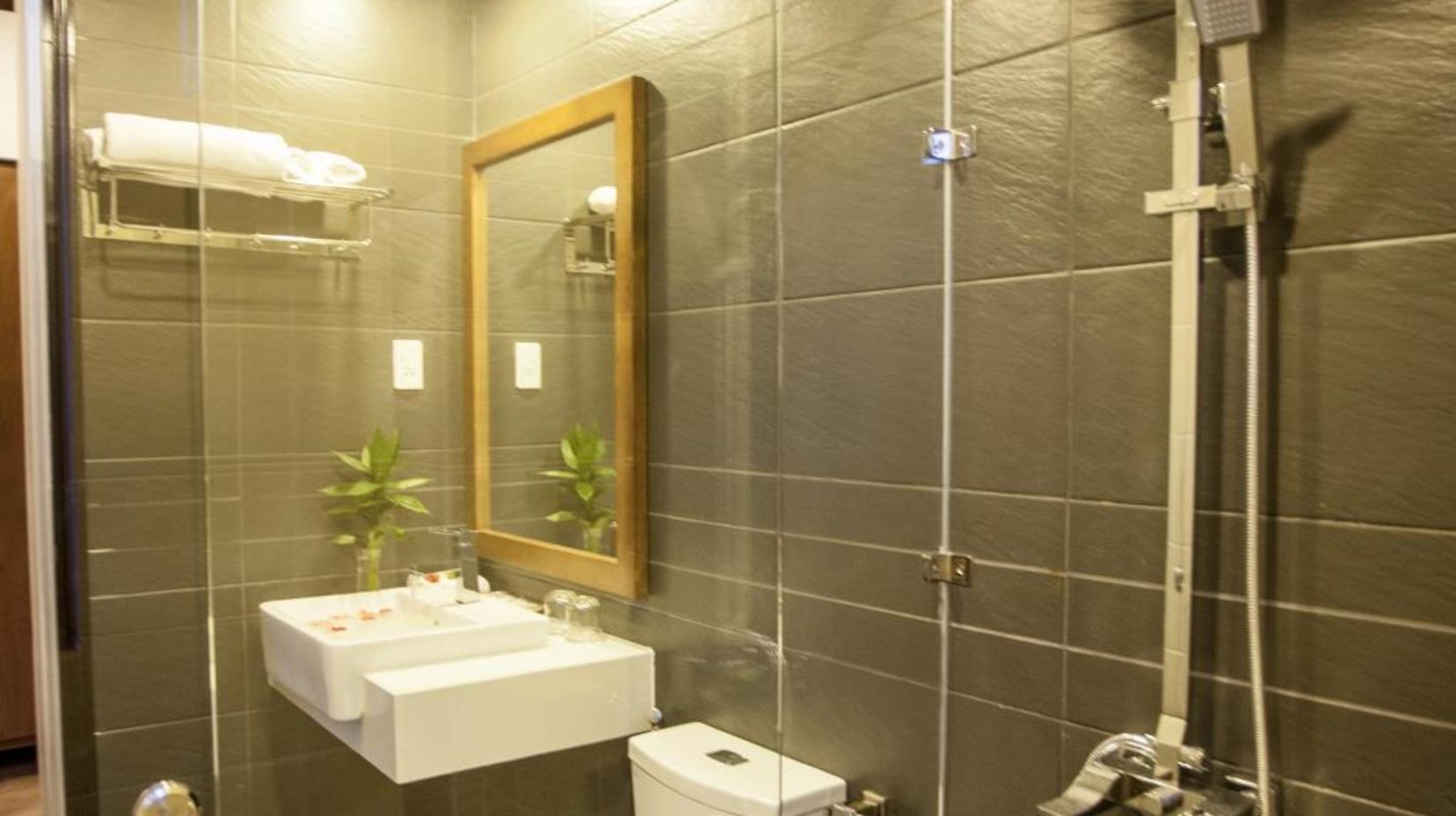 Superior Double Room - Shower