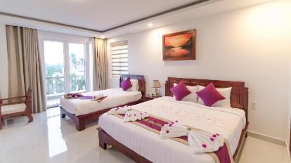 Deluxe Triple Room with balcony - Bed