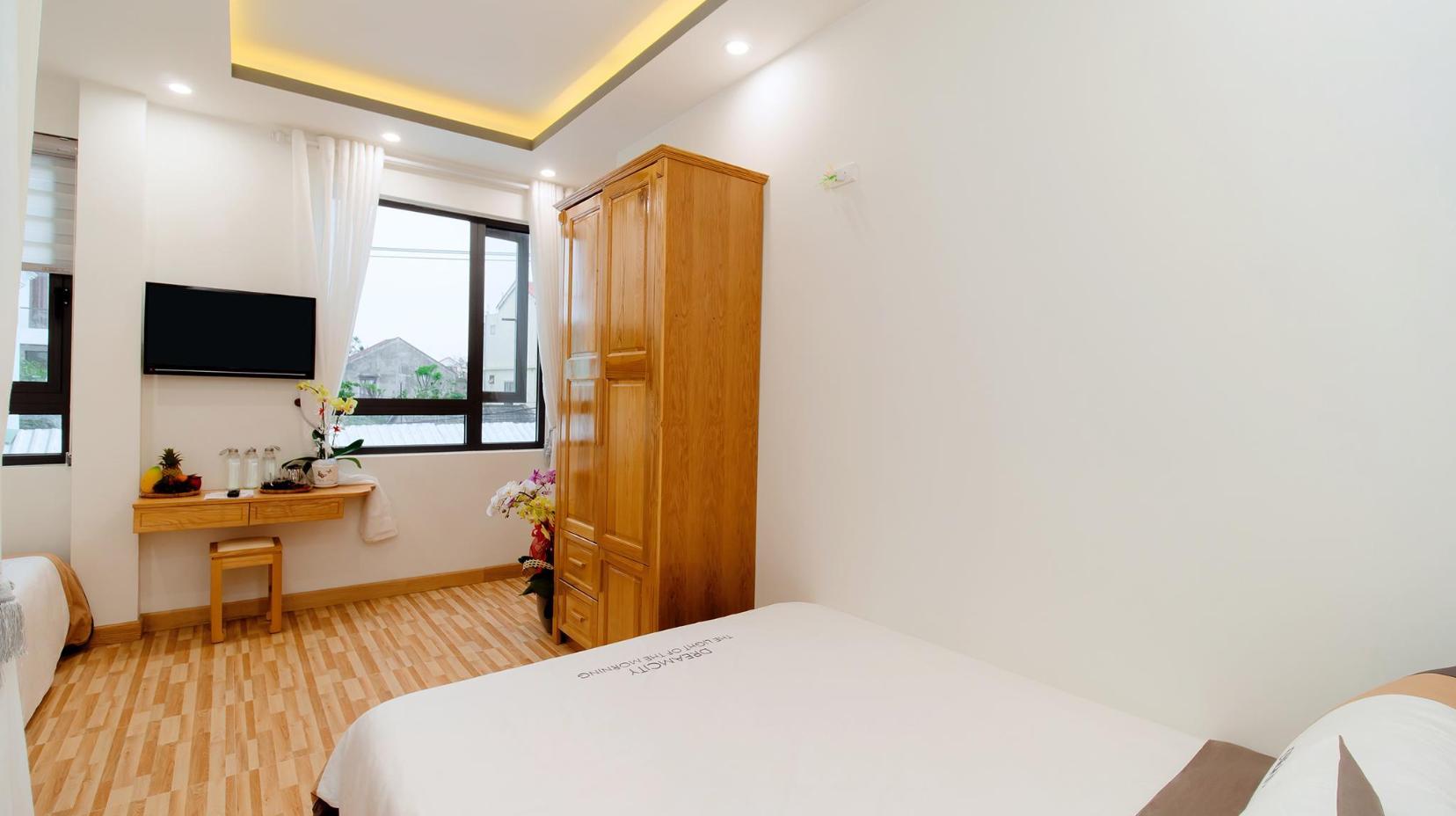 Deluxe Triple Room - View