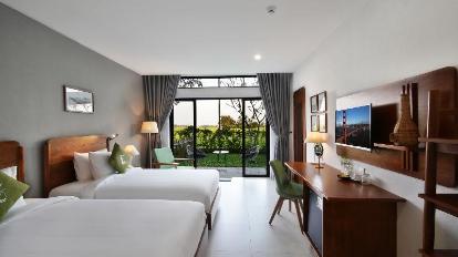 Deluxe Double or Twin Room Private Garden