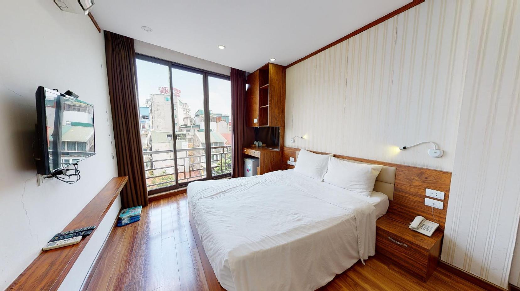 Deluxe City View Double Room - Guestroom