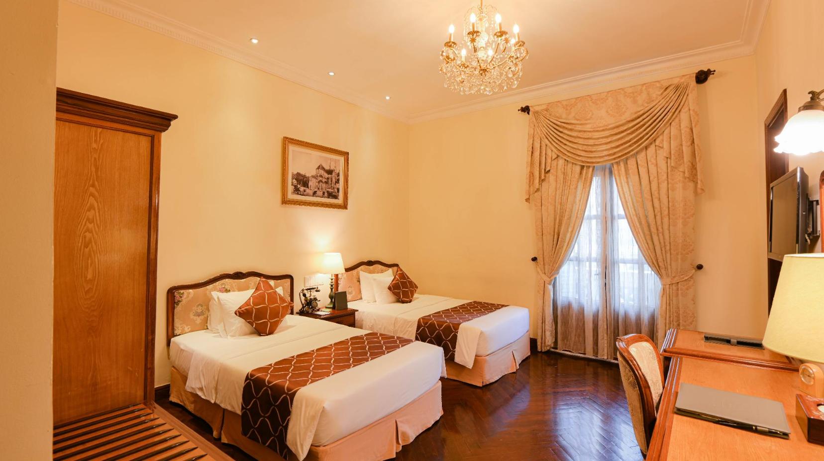 Grand Suite - Bedroom