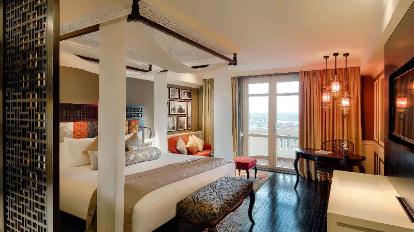 Grand Deluxe Room (1 King Bed) - Guestroom