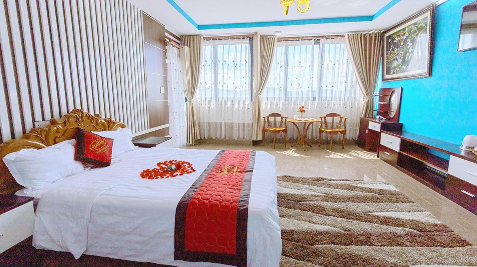 King Suite - Interior view