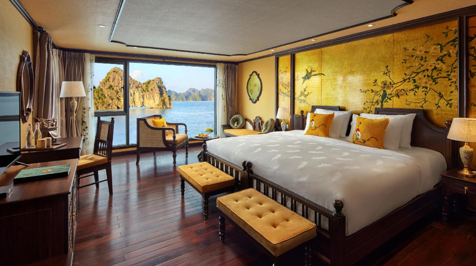 Suite with Sea View - Bed