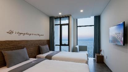 Classic Ocean View Room - Guestroom