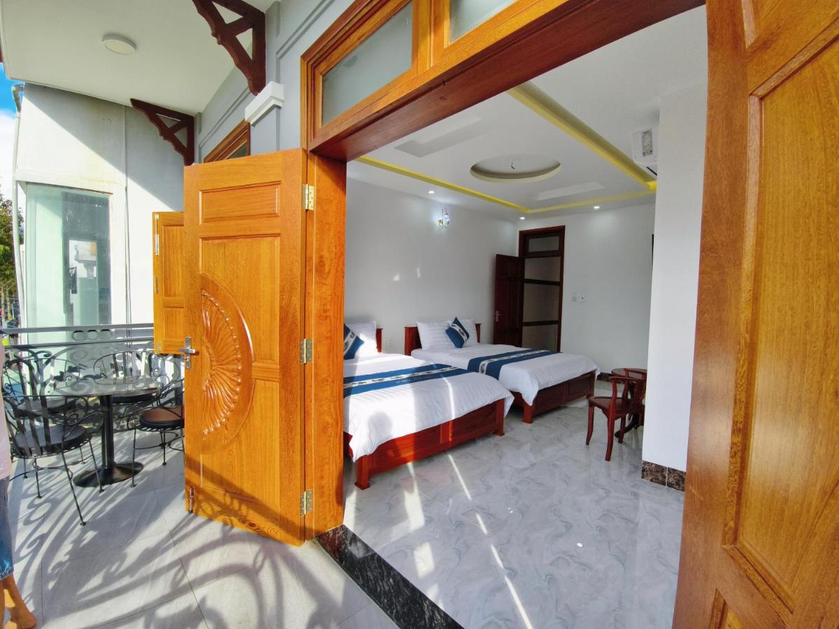 Triple Room with Balcony