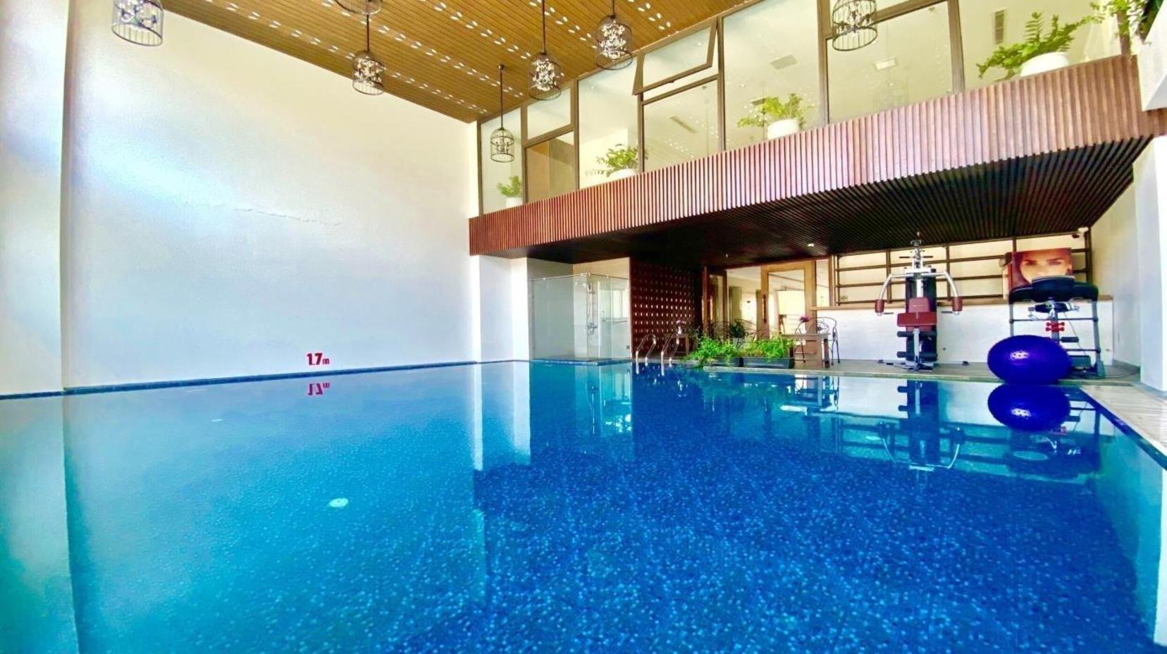 Private pool