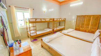 Dormitory Room with Single Bed - Bedroom