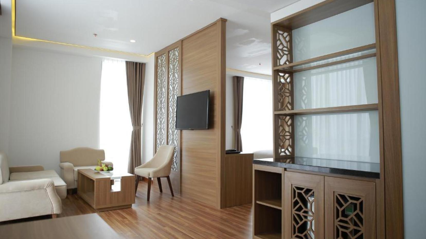 Executive Suite - Guestroom