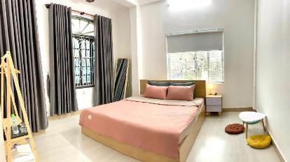 Large Double Room - Bedroom