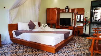 Triple Room - 1 Double Bed and 1 Single Bed