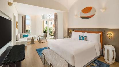 KING AMALFI SUITE - View