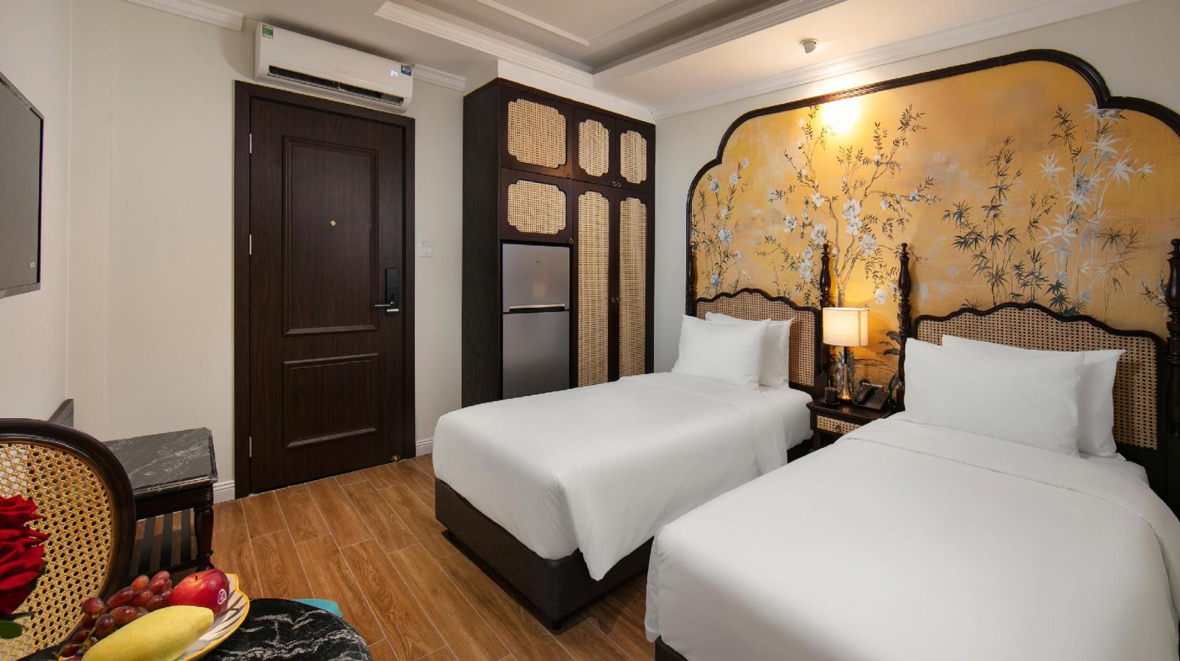 Deluxe Double or Twin Room - View