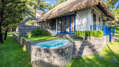 Bungalow with Jacuzzi - View