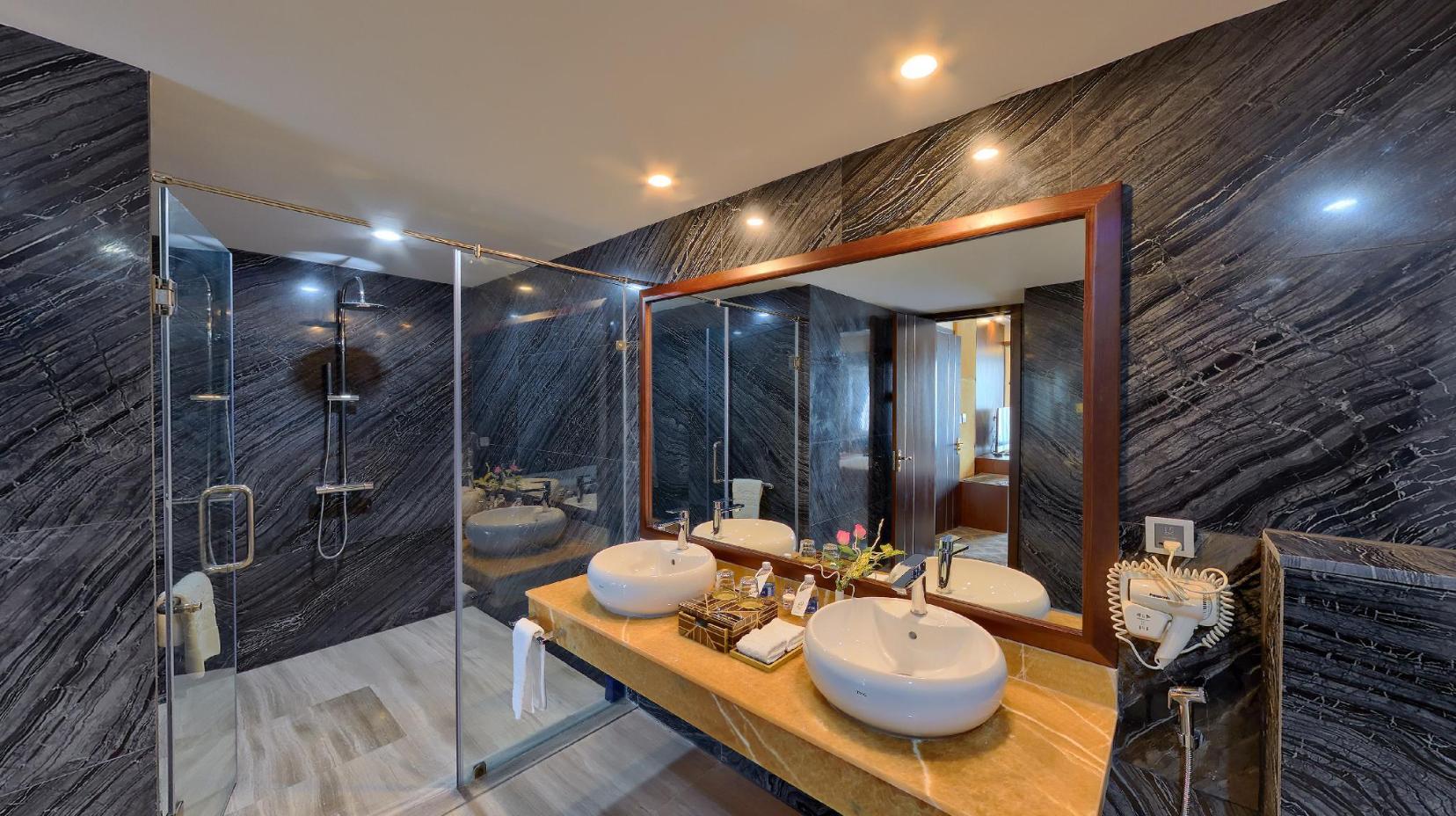 Suite - Bathroom