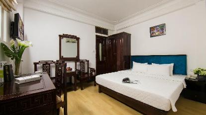 Deluxe Double Room - Bed