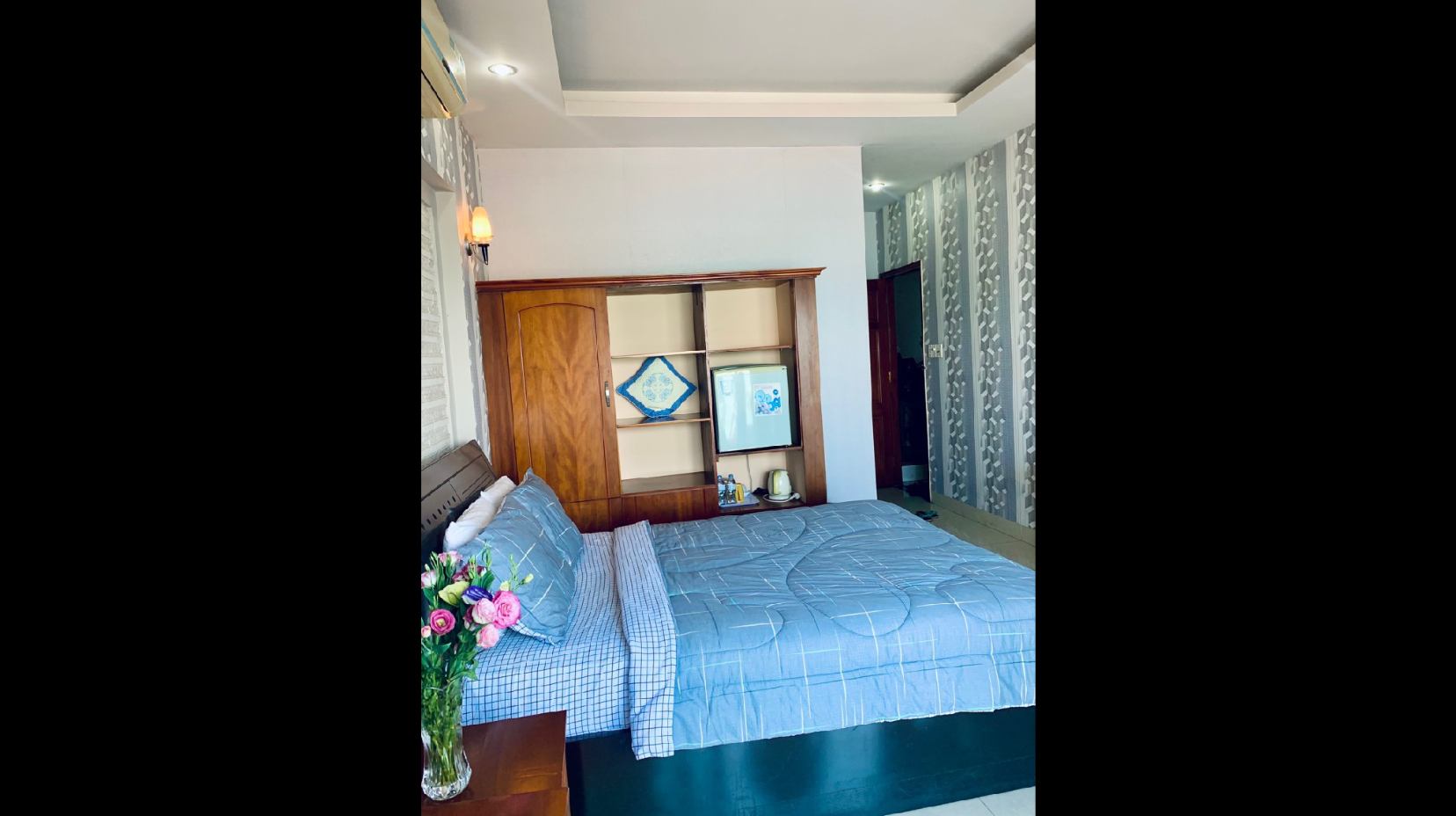 Deluxe Double Room with Balcony and Sea View - Room plan