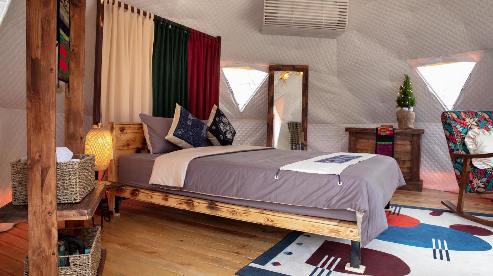 Glamping Double Room - Bed