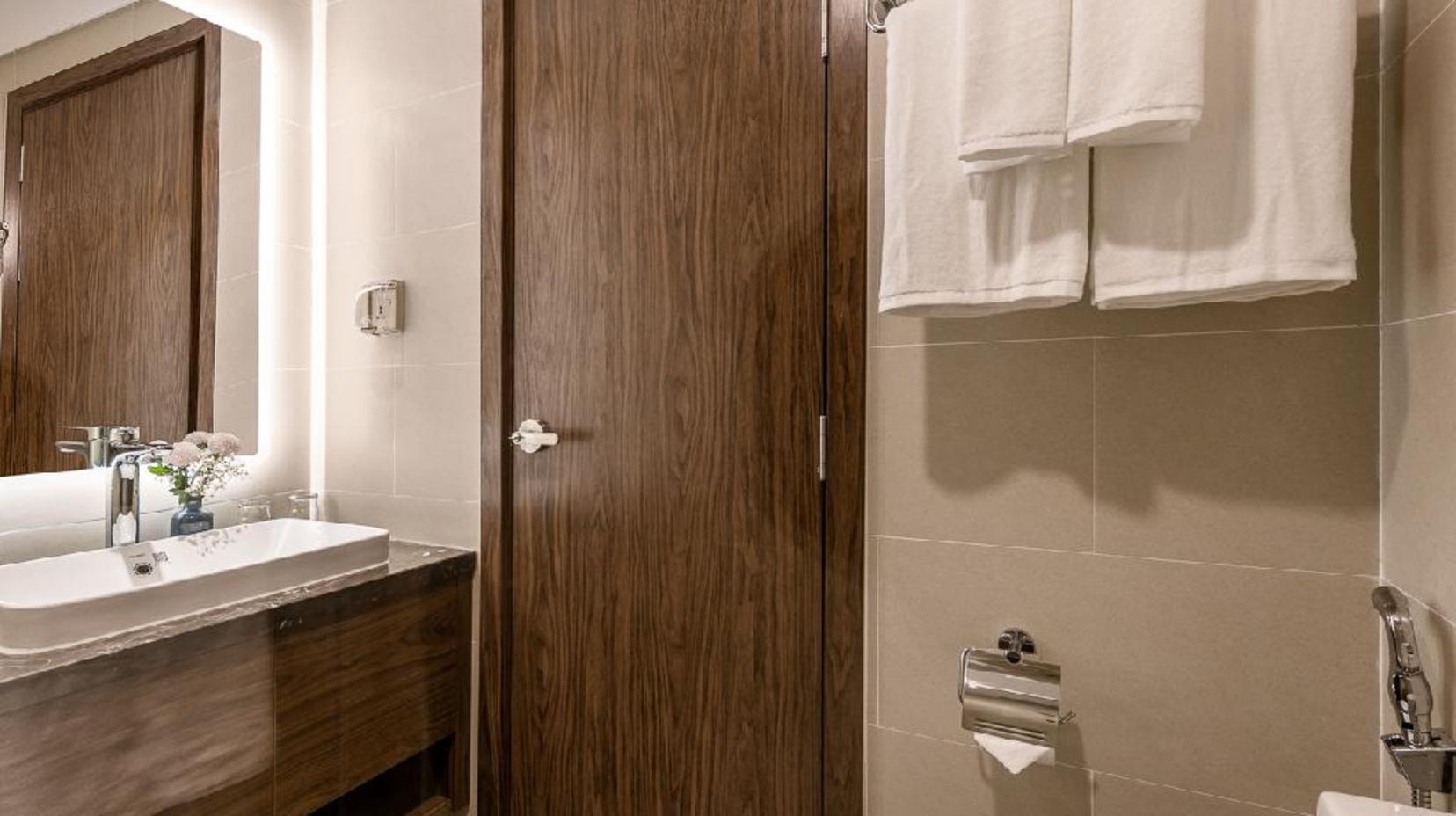 Executive Double or Twin Room - Bathroom