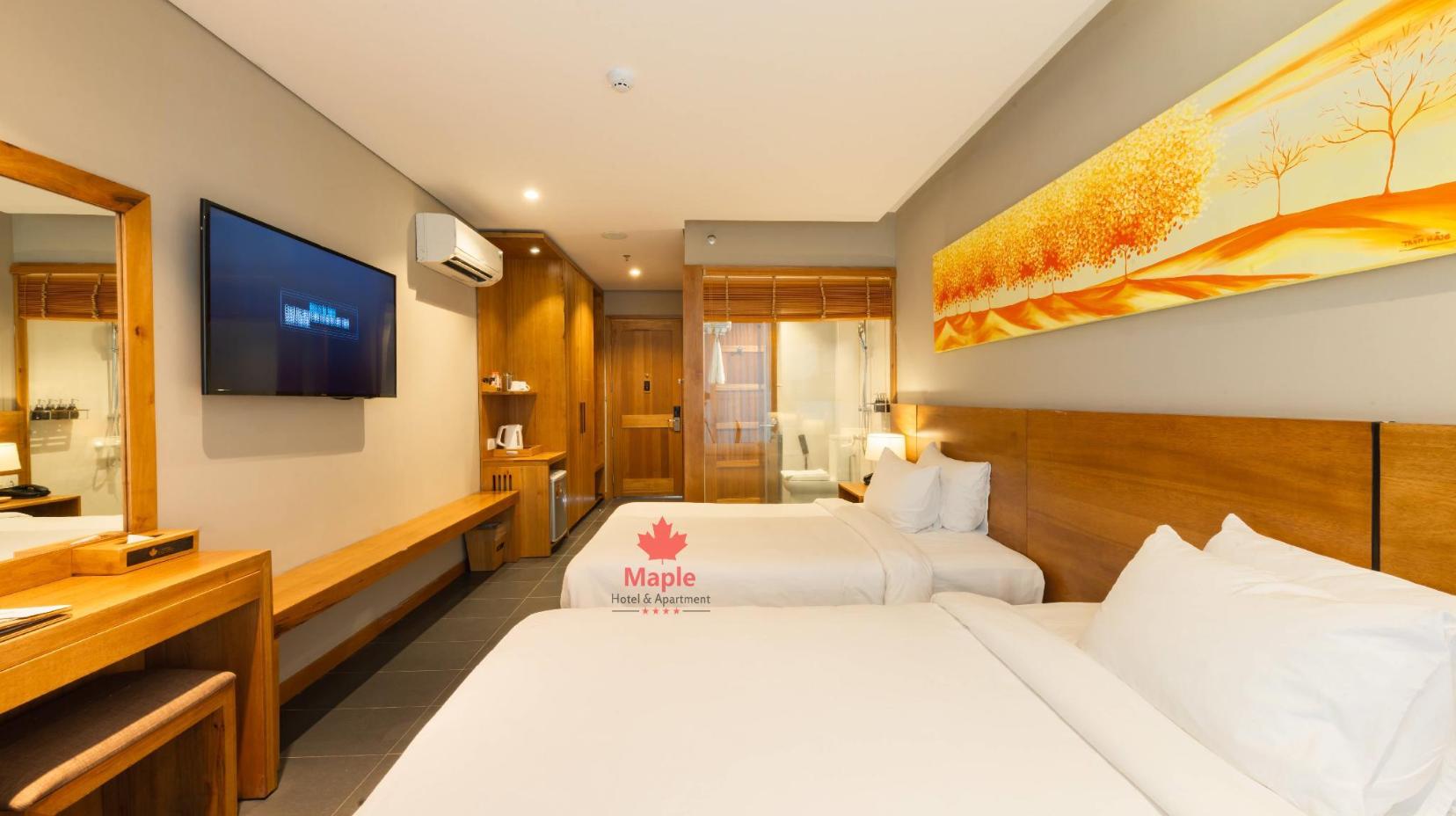 Deluxe Twin Room with Balcony - Bedroom