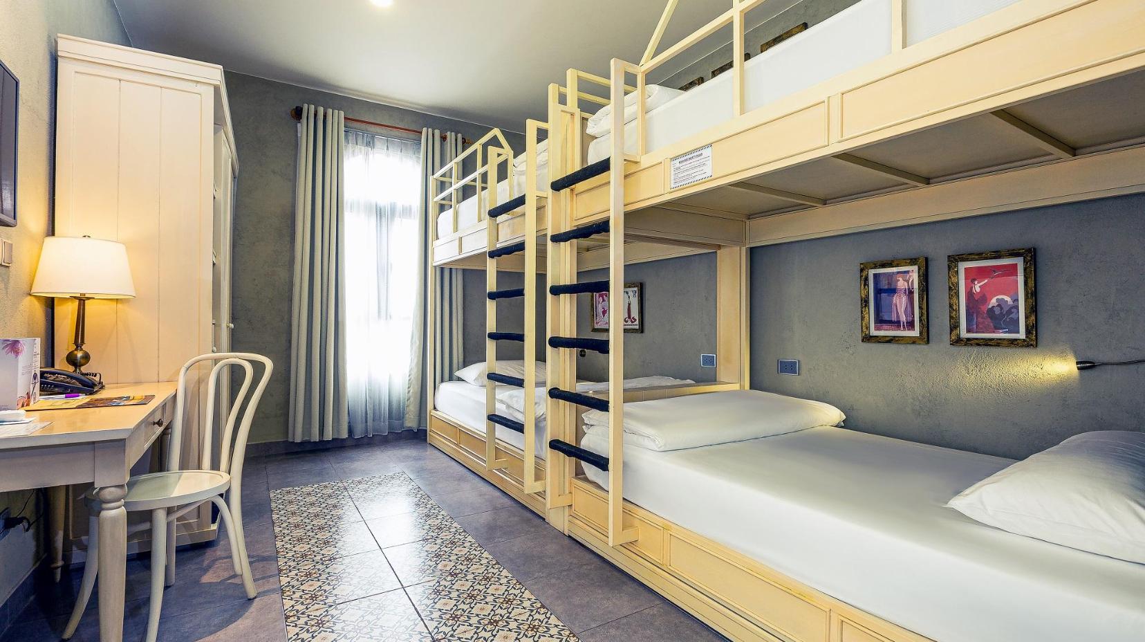 Family Bunk Room, 2 Bunk Bed, Mountain Or French Village View, 2 Cable Car Tickets Included - Bed