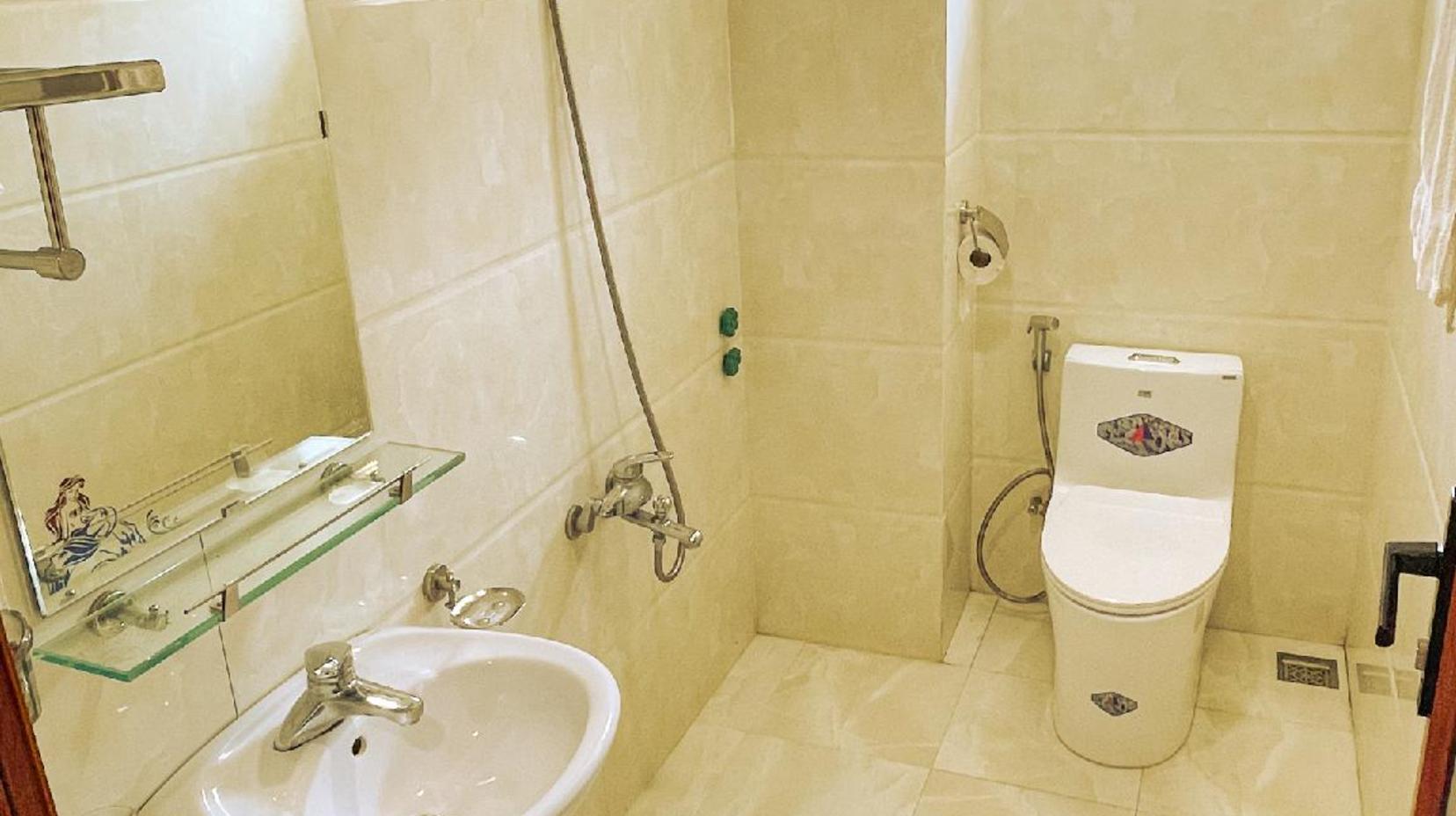 Standard 3 - Bathroom