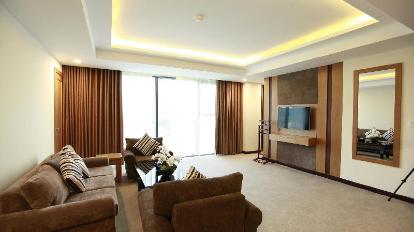 Executive Suite King - Separate living room