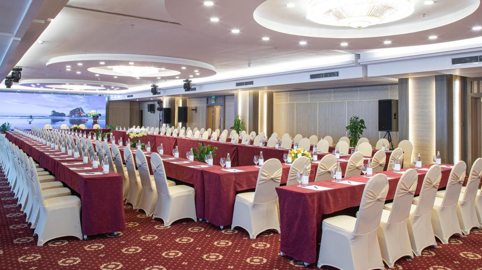 Meeting room / ballrooms