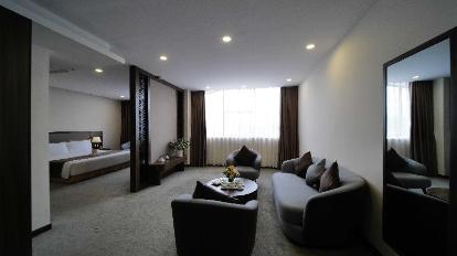 Executive Suite - Guestroom