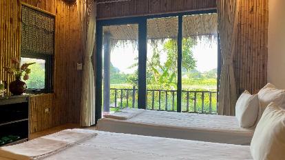 Twin Room with Balcony - Bed