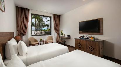 Superior Sea View Twin Room - Bed