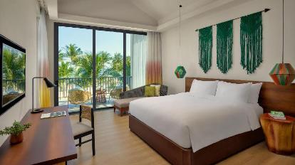 Beachfront Pool Villa - Guestroom