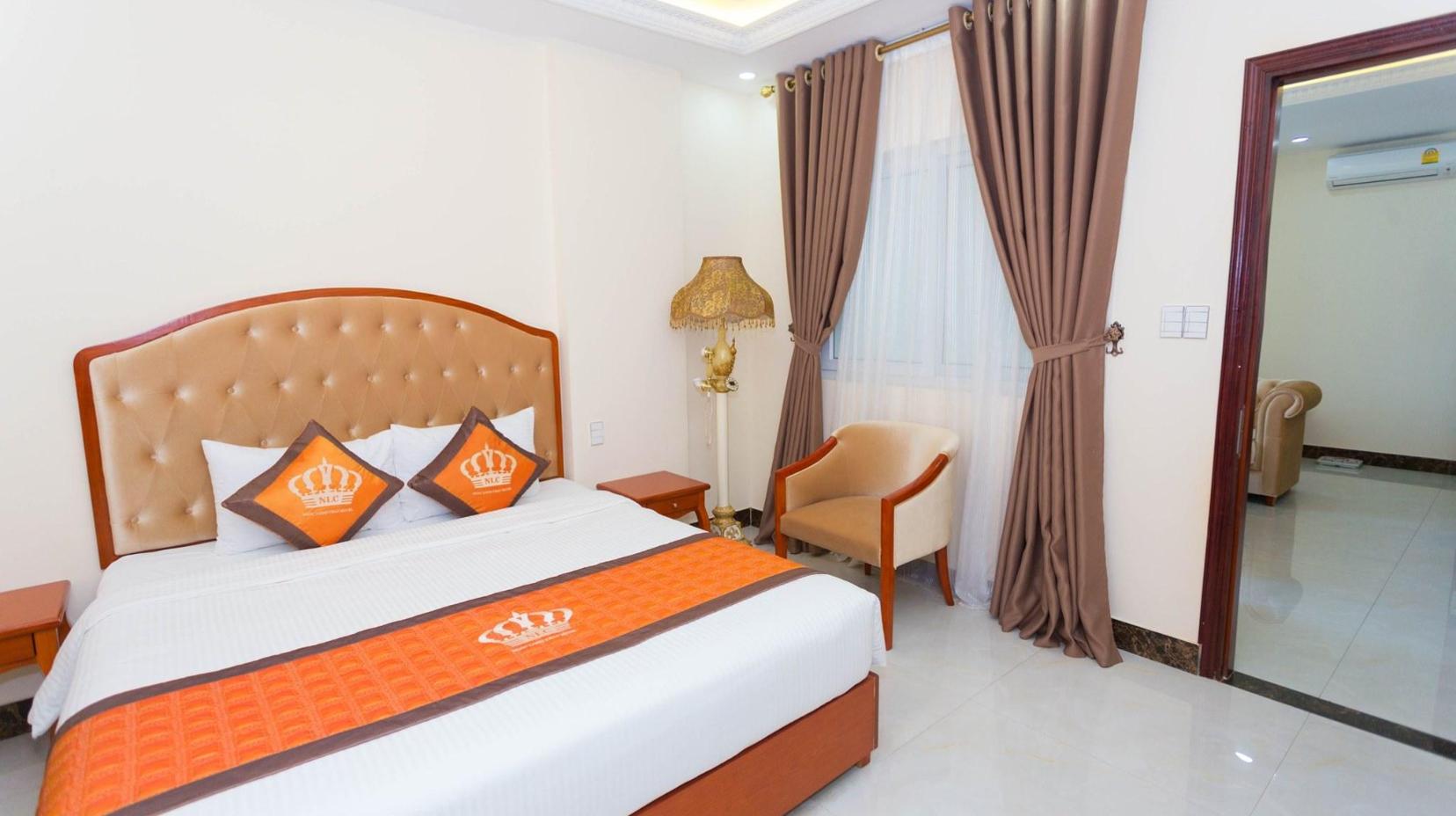 Deluxe Double or Twin Room - View